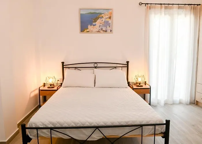 Santorini Life Vibrant Studio Only 50M From The Beach